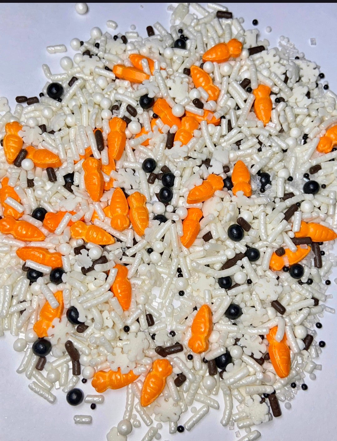 Edible Halloween Sprinkle Mix β Carrots, Bats & Jimmies for Cookies, Cupcakes, Cakes, Cocoa Bombs β 2oz or 4oz Jar