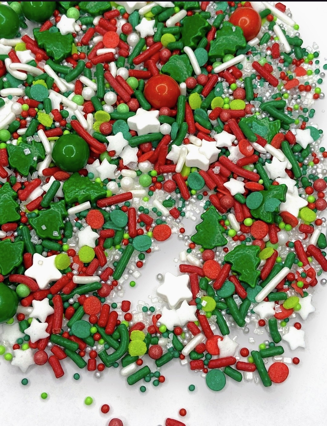 Edible Christmas Sprinkle Mix – Red Green White Holiday Sprinkles for Cookies, Cakes, Cupcakes, 2oz or 4oz