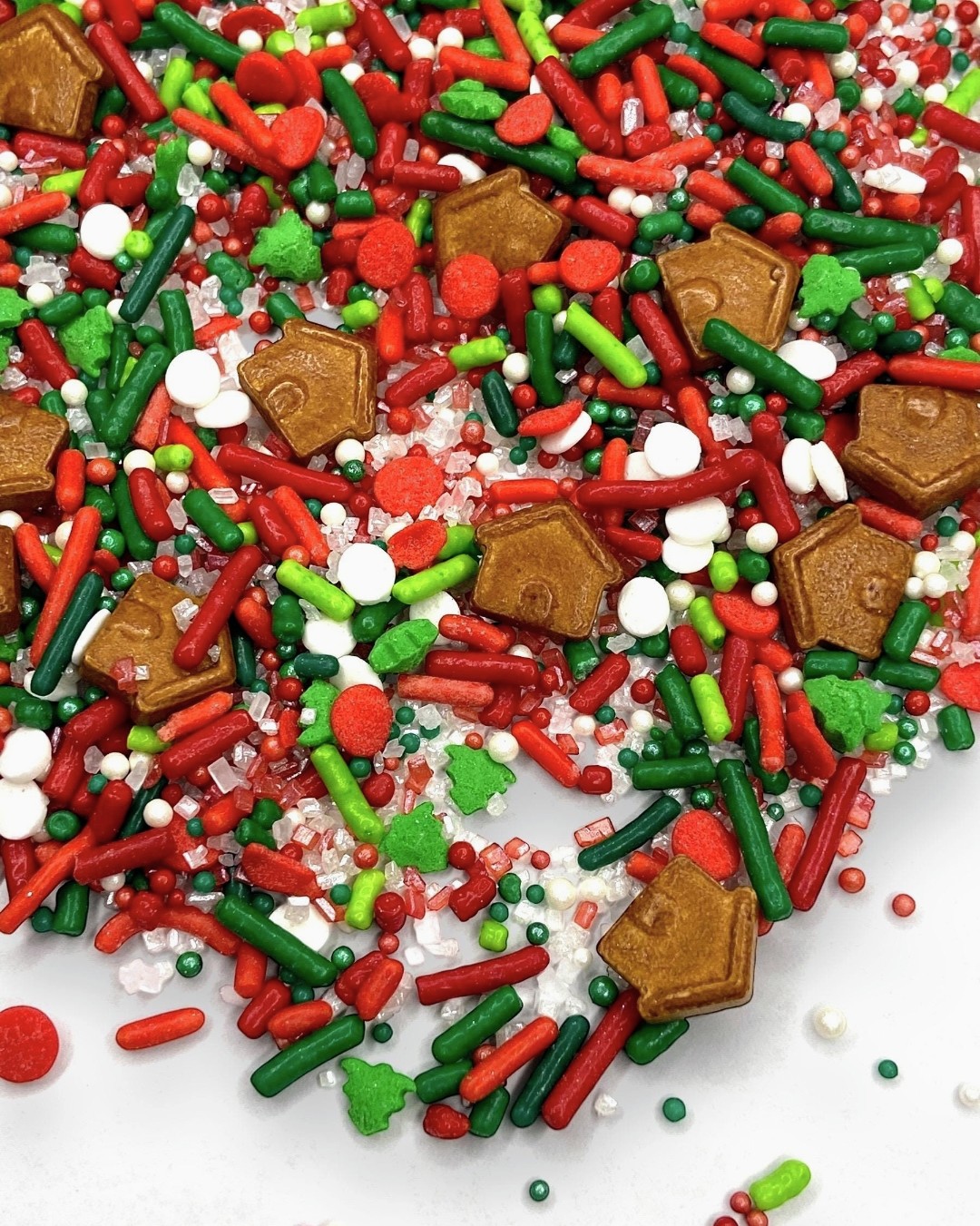 Edible Gingerbread House Sprinkles – Red Green Christmas Mix for Cookies, Cupcakes, Cakes, Cocoa Bombs – 2oz or 4oz Jar